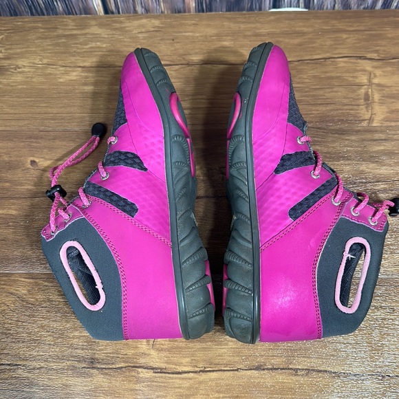 Bogs Girls Ankle Boots Youth size 5 Bungee Pink Gray Hiking Waterproof Booties - Picture 11 of 14